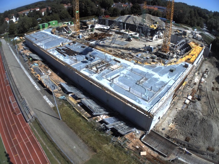 Betonierung der ersten Deckenabschnitte der Ebene 0
Bild: KU Eisstadion Kaufbeuren AöR